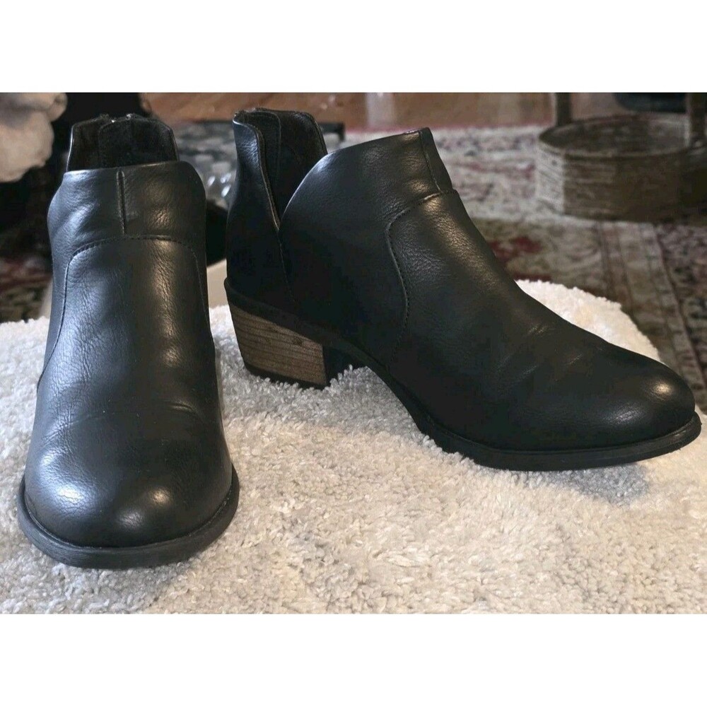 B.O.C. BOC Womens Size 8 M Lucy Ankle Booties Heeled Padded Footbeds and Flexi